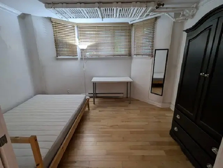 Room for rent, available May 1st, close to uOttawa