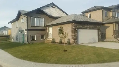 Bright & Comfortable 2 BR BSMT Suite in Timberlands