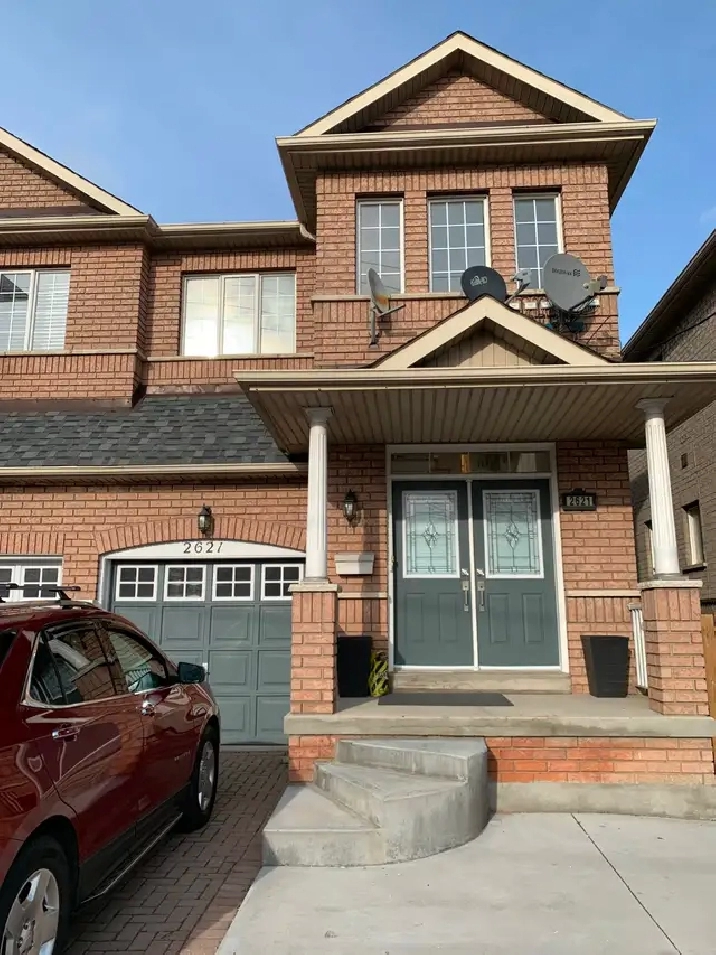 BRIGHT, COZY BASEMENT APARTMENT FOR RENT