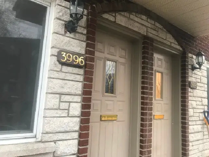 Rare Waterfront(1 min)  Lachine West duplex first floor $2150
