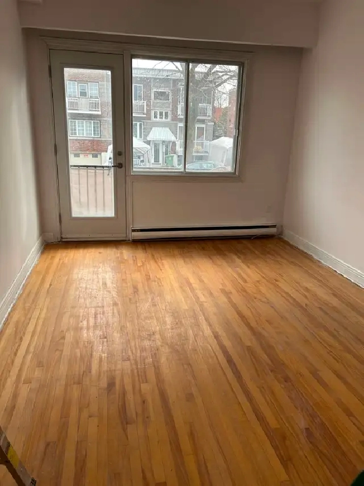 Rosemont 3 1/2 A Louer