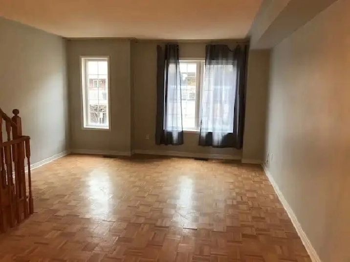 Spacious 3 bedroom 3 bathroom apartment for rent