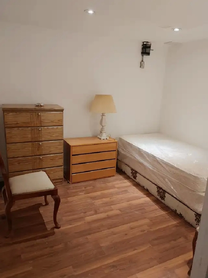 Furnished Bedroom For Rent!