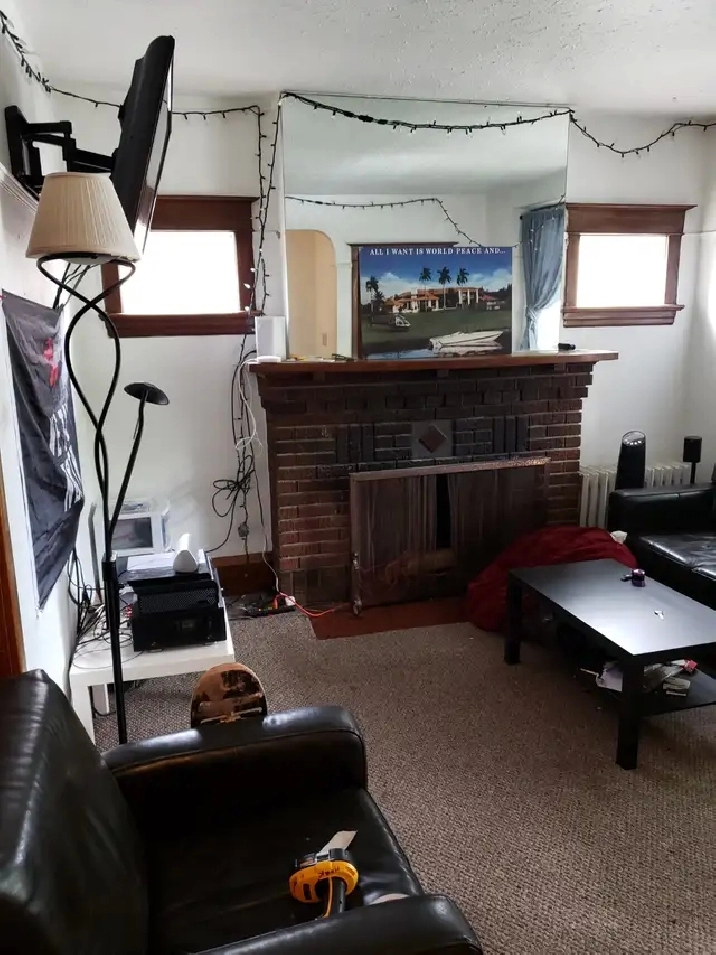 A nice house, all inclusive call 416 897-4445 Christie-St.Clair