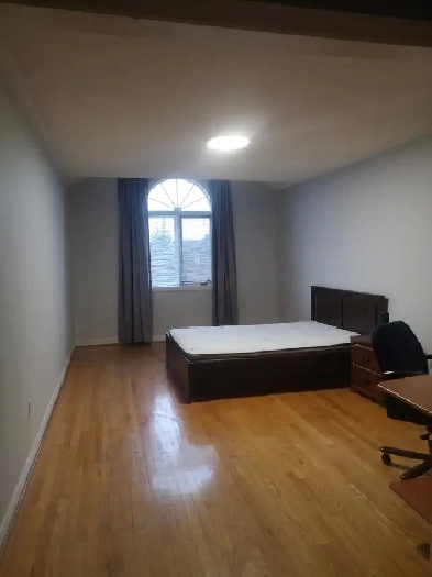 master bedroom for rent(male only)