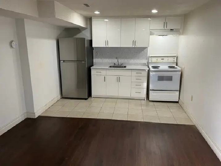 Spacious Bedroom Basement Apartment Bathurst Steeles for Rent