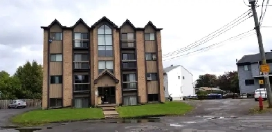 ST-JÉRÔME PETIT 3 1/2 1050$ MEUBLÉ/CHAUFFÉ/WIFI 1er juillet