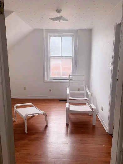 Room for Rent - Female Trent Student in PTBO‼️