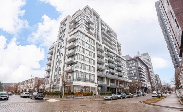 1BR Condo Downtown Toronto| Balcony |Free Street Parking | $2295