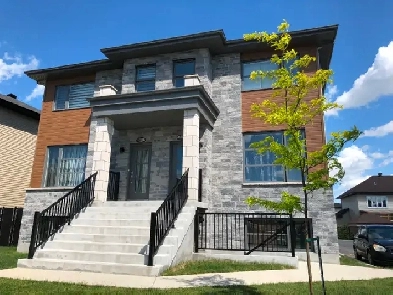 Grande 4 1/2 a louer sur deux etage a mascouche
