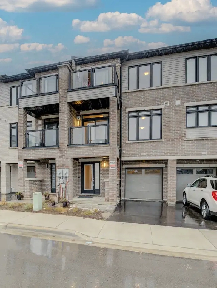 2 Bed 2.5 Bath New Townhouse for Lease in Brantford