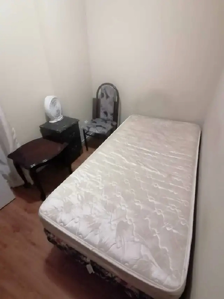 Furnished room for rent - $750 starting in May1