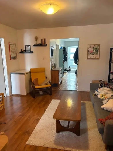 4 bedroom…Appliances Included….Near Lafontaine Park