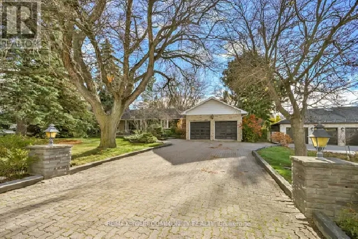 FOR SALE: 23 DENHAM DRIVE IN RICHMOND HILL!