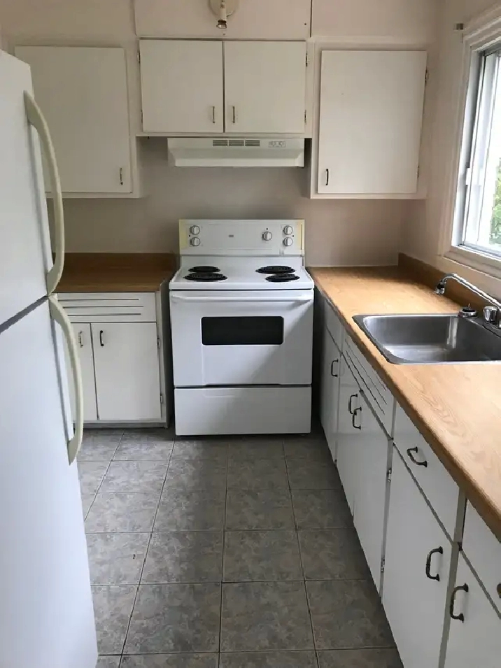 Grand 4 1/2 à Dorval