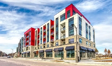 Beautifully Upgraded Spacious 2 Bedroom Condo in the Preserve!