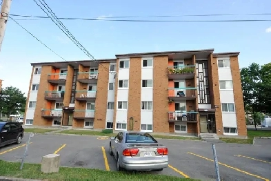 3 1/2 Ste-Foy - Tout inclus - près université - juillet