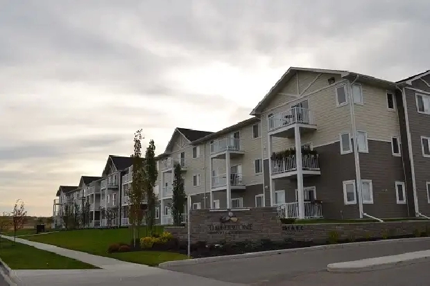 2 bedroom suite in Red Deer - $699 Security Deposit Promo