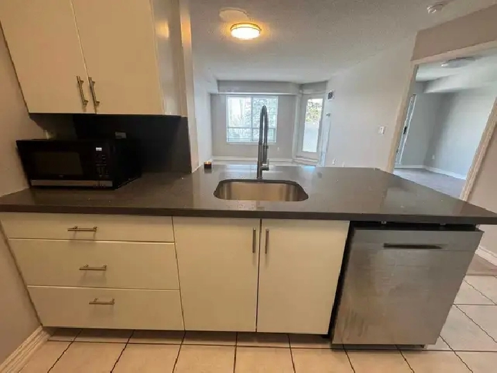 1 Bed   1 Bath Condo For Rent