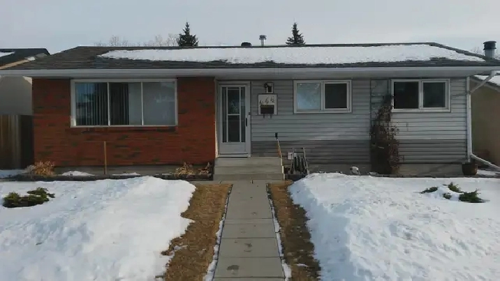 CLEAN QUIET - ROOM FOR RENT - MARLBOROUGH