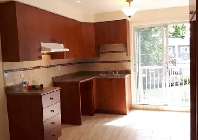 Spacious  5 1 / 2  in Saint Leonard - St Leonard near Anjou