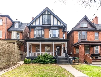 BEAUTIFUL 3BR MAIN FLOOR IN YORKVILLE  W/ LIVING ROOM AND DECK!