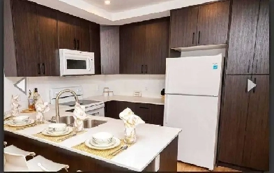 PET FRIENDLY 2 bed, 2 bath   Den