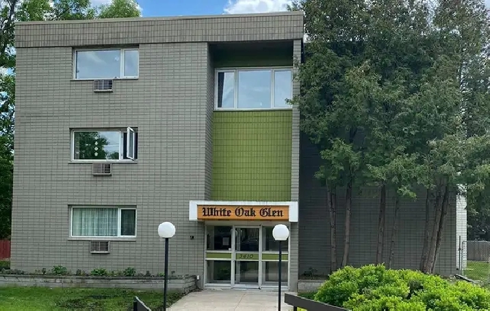 Quiet and Peaceful Neighbourhood - ALL UTILITIES & CABLE INCL.