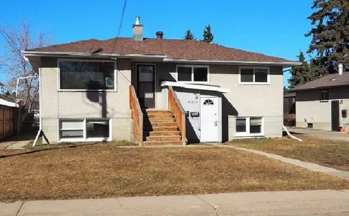 Beautiful and Quiet Basement Suite in Highland Green!