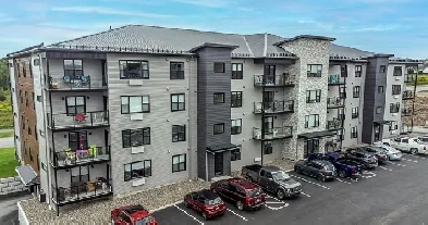 405-20 Patience Ln, 2Beds TOP FLOOR w/balcony!  Avail July 1