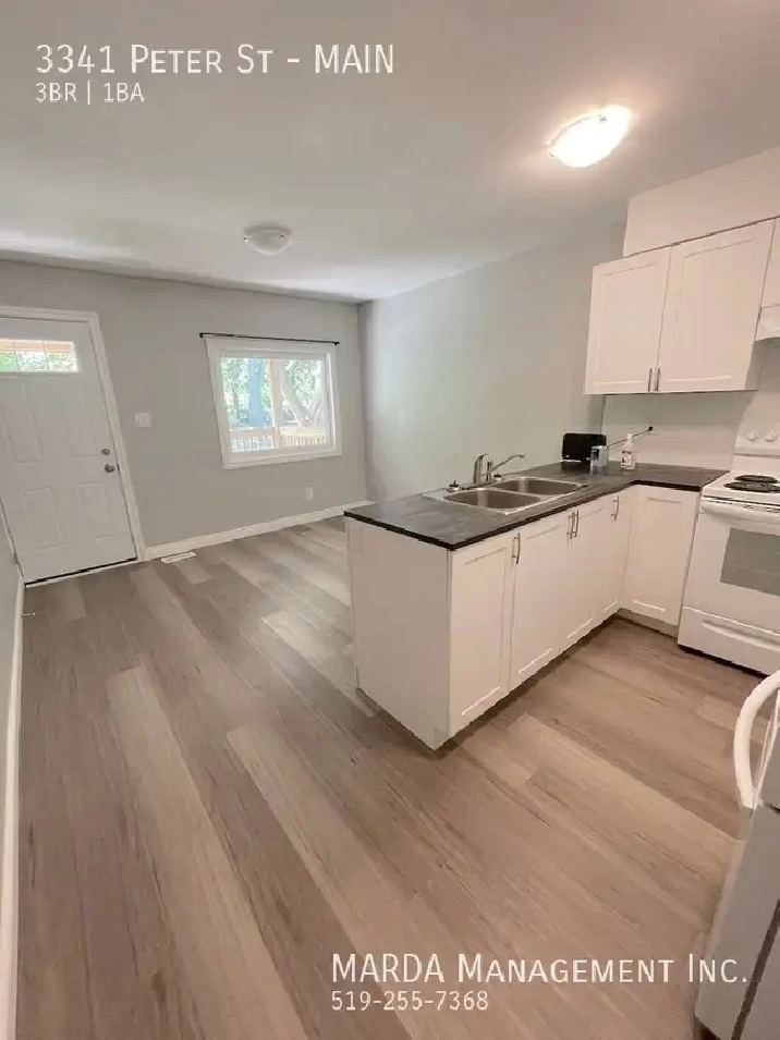 RENOVATED 3 1BEDROOM/1-BATH TOWNHOUSE IN WEST WINDSOR -ALL INCLU