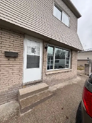 Large 2 Bedroom Townhouse on Lyndoch St, Corunna