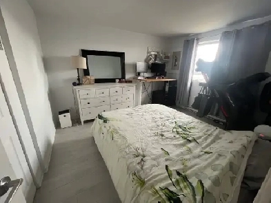 4 1/2 à louer/ 4 1/2 for rent