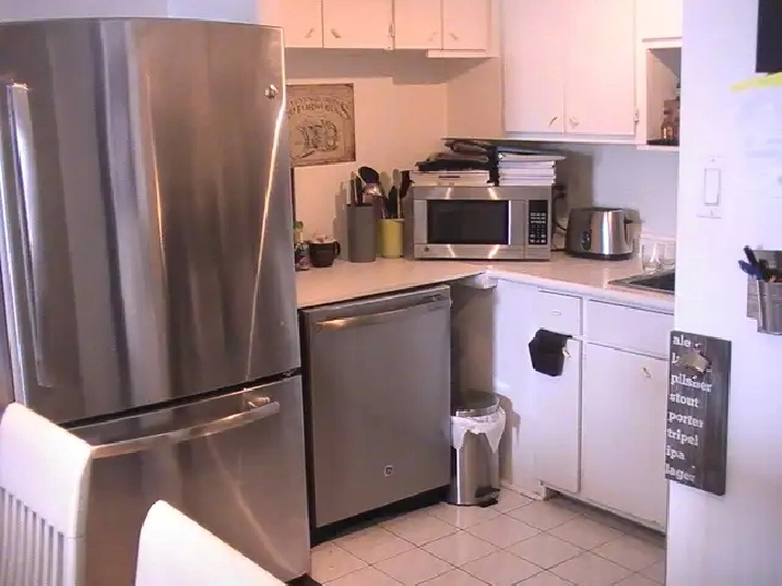 Beau 4 1/2 Vieux Longueuil style condo à louer - Béton - Garage