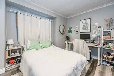 MCMASTER STUDENT RENTAL WESTDALE - FEMALE HOUSE ROOMS FOR RENT