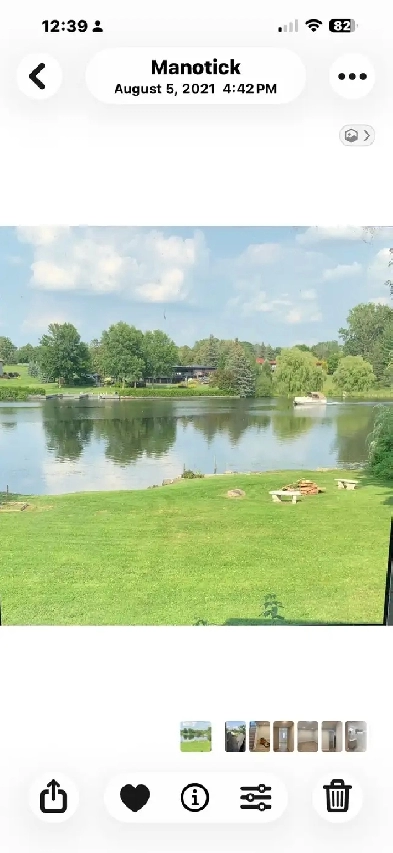 Manotick Waterfront one bedroom.  Lower unit.