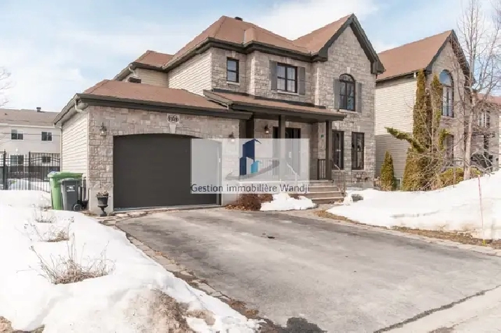 Maison à Louer - 272 rue Arthur Quesnel