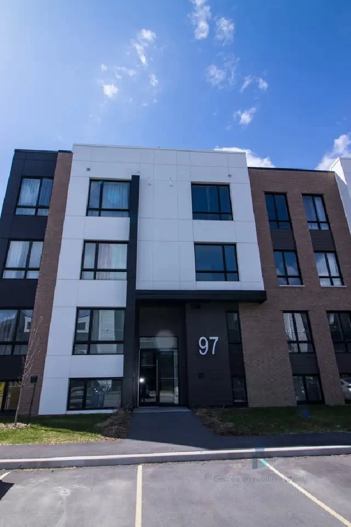 Appartement à Louer - 97 rue Marguerite-Maillé #401