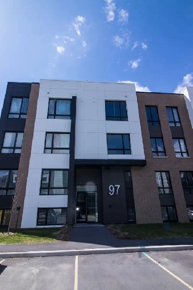 Appartement à Louer - 97 rue Marguerite-Maillé #401