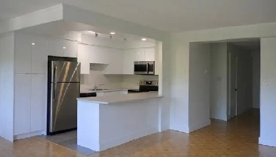 SULLIVAN'S POND ONE BEDROOM AVAIL MAY 8th $1695