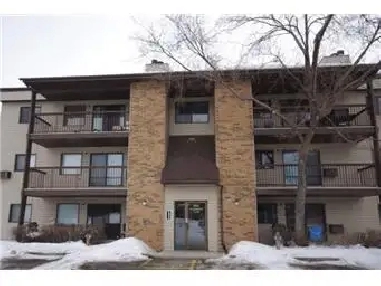 Great Lakeview Location - 2 Bedrooom