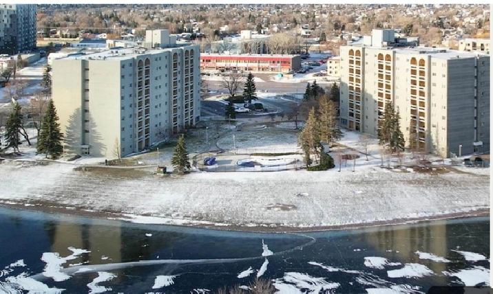 712-3000 Pembina Hwy $1375/month