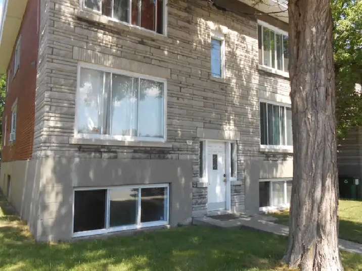 3½ Metro Cadillac  disponible le 1er Jul, 1130$/M