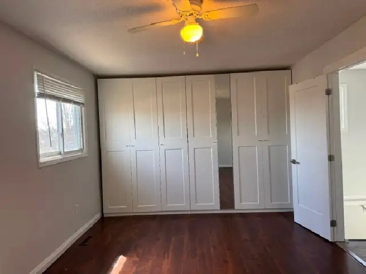 Barrie - 3 bedroom house - east end