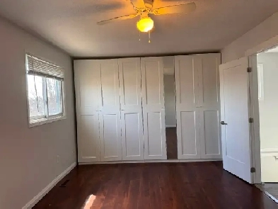 Barrie - 3 bedroom house - east end