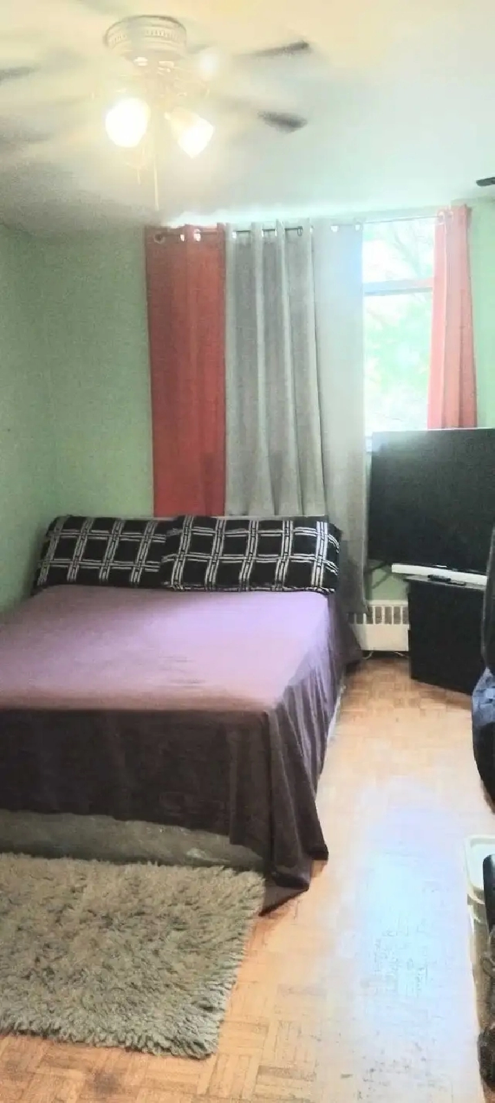 Room for rent for female