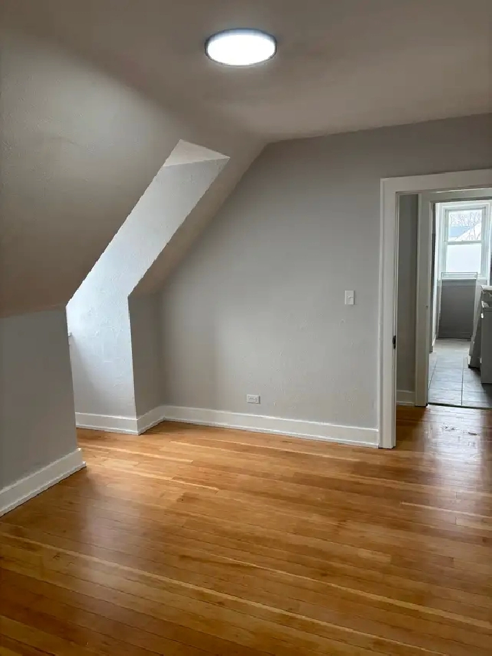 256 Pim St 1 Bedroom Apartment Available May 1st