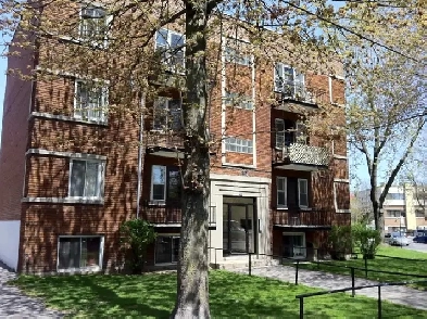 NDG (Loyola) - 4½ parking included! May-June-July availability