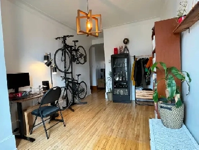 À LOUER - Grand 5 ½ deux chambres - Marché Jean-Talon