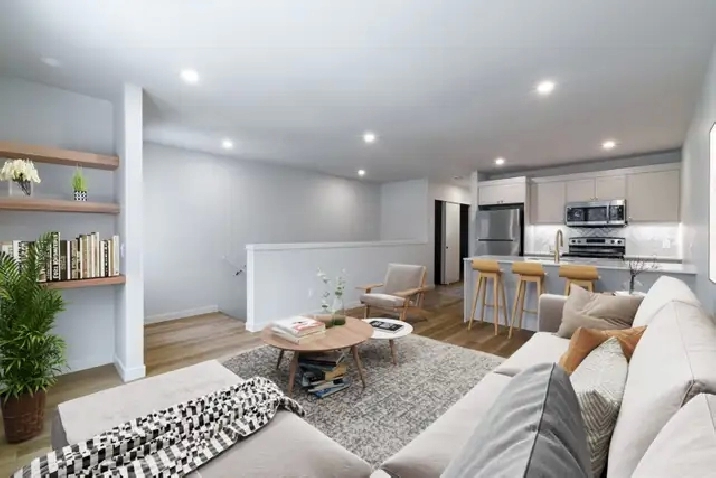 LUXURY 2 Bedroom Townhouse! Move In Ready!